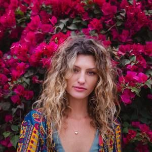 Meet your Posher, Fannie